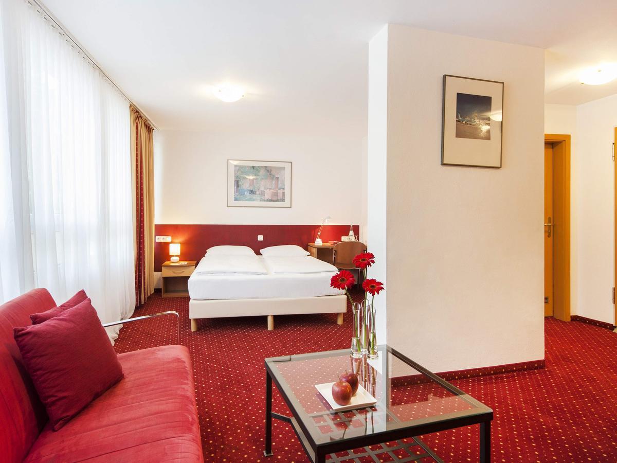 Hotel Azimut 3*