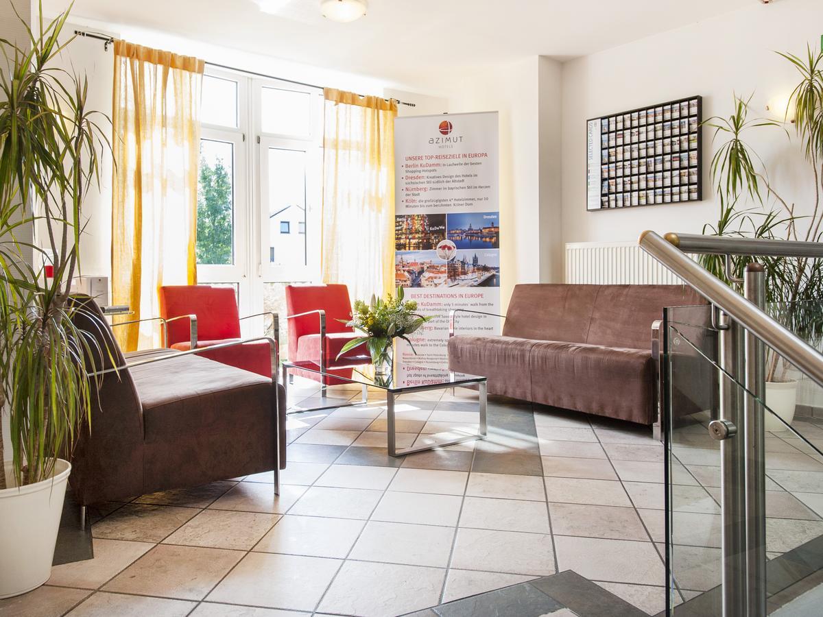 Hotel Azimut 3*