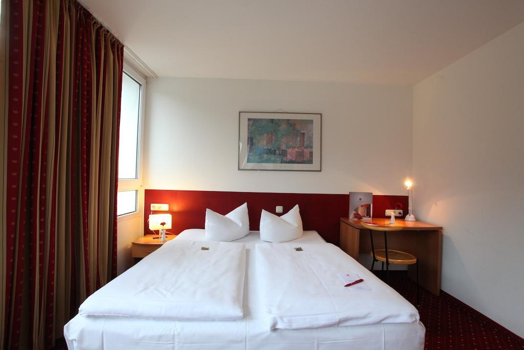 Azimut Hotel